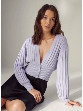 Aritzia Wilfred Plunge Front Cardigan